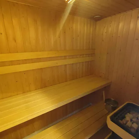 In 48107 بيت للعطل *