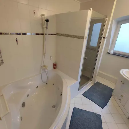 Semesterbostad In 48107 *