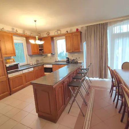 In 48107 Balatonboglár