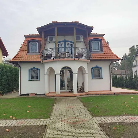 In 48107 بيت للعطل *